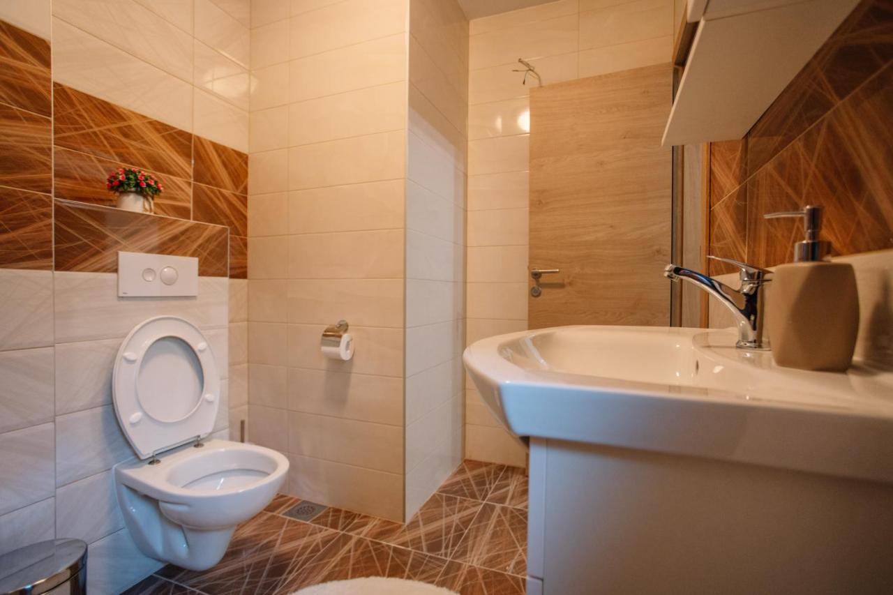 Apartments Hana City Center Livno Ngoại thất bức ảnh